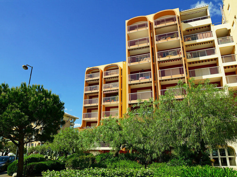 Apartment Le Capitole.7 Fréjus Exterior foto